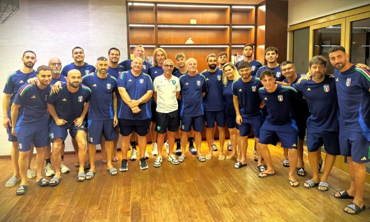 Italia-Brasile Mondiale di Beach Soccer: la visita di Roberto Desini al ritiro azzurro rafforza il legame tra LND e FIGC