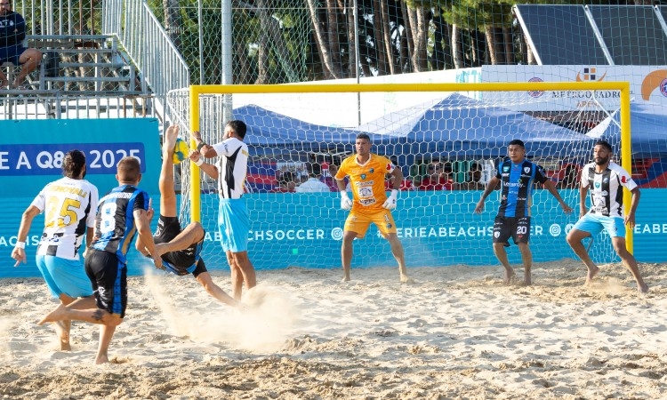 La Coppa Italia Q8 accende la sabbia: quarti di finale ad alta intensità