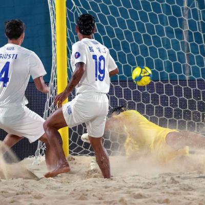 Napolivsbologna 00033