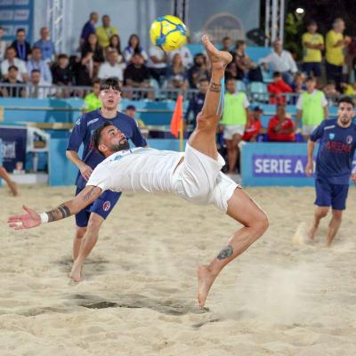 Napolivsbologna 00044