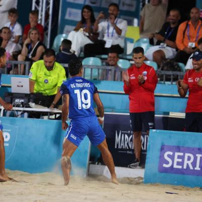 Napolivscagliari 00006