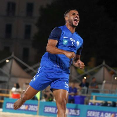 Napolivscagliari 00029