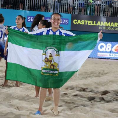 Alzata Di Coppa 00014