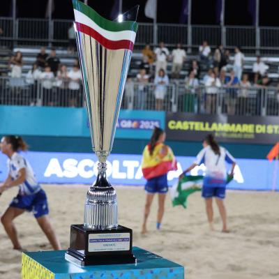 Alzata Di Coppa 00015