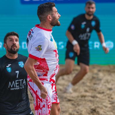 Naxosvsvastese 00046